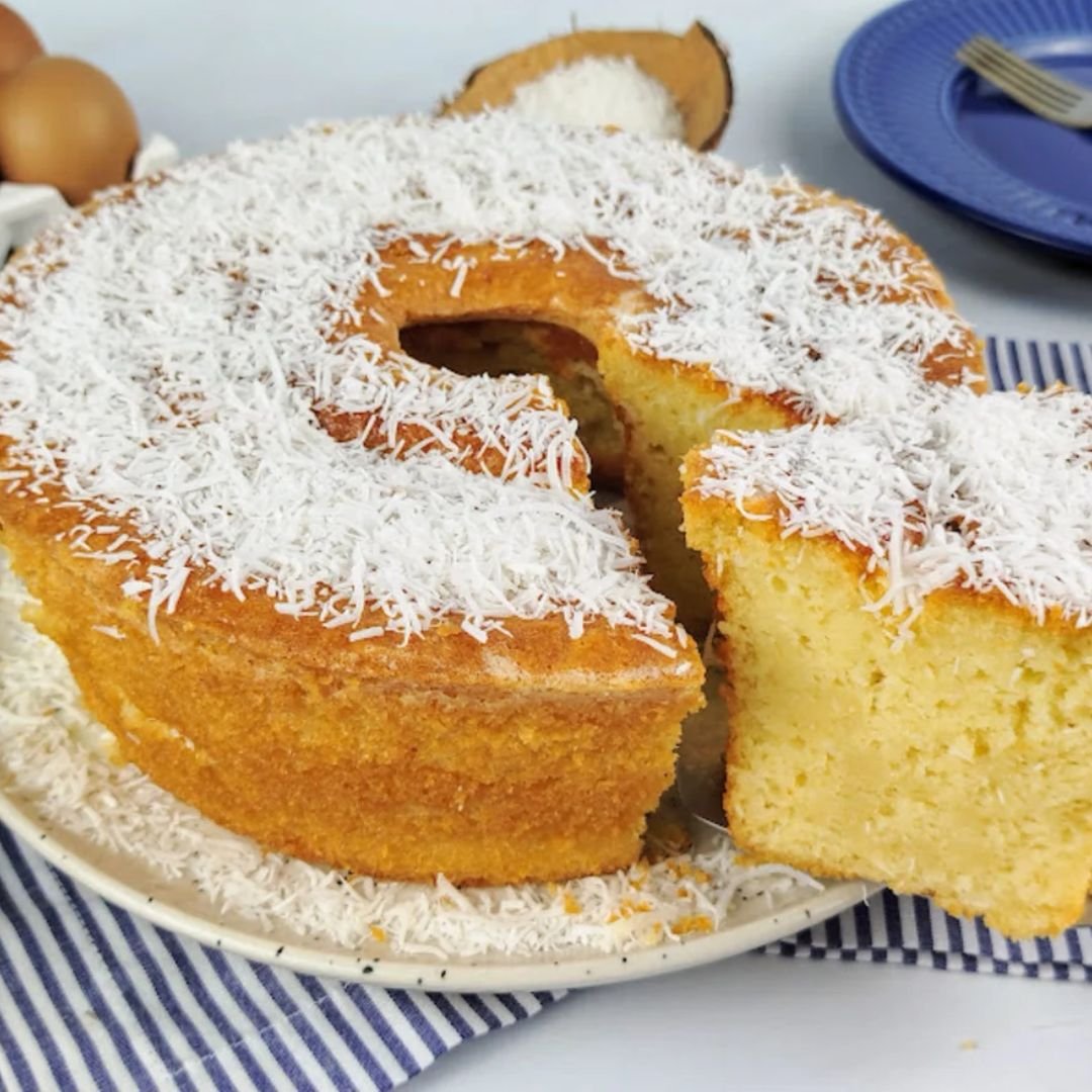 Bolo de Coco Molhadinho